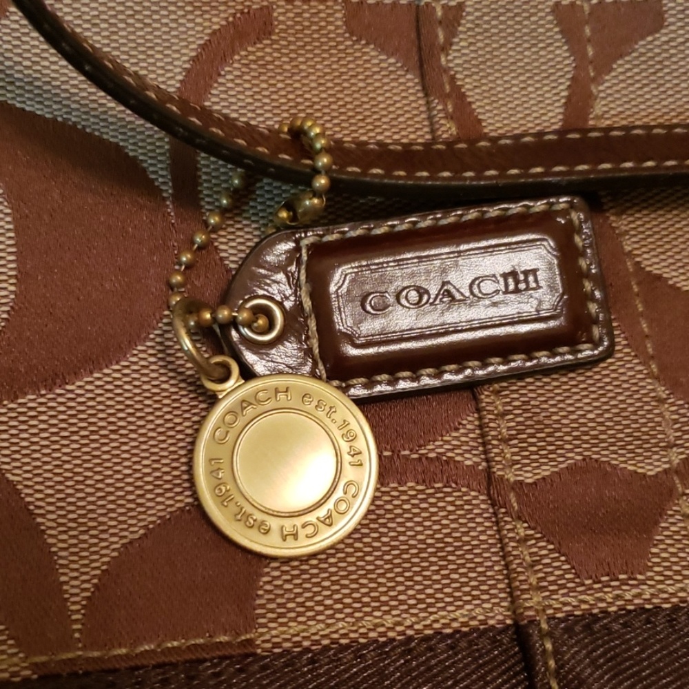 Authentic Coach Handbag - Picture 4 of 4